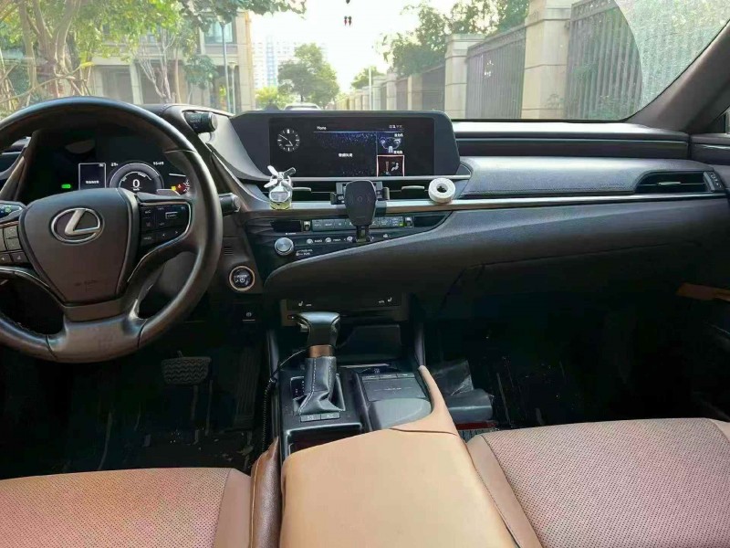 淮安21年雷克萨斯ES5