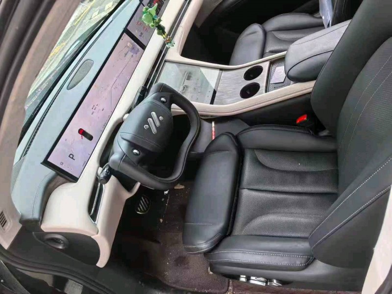 衢州25年智己LS76