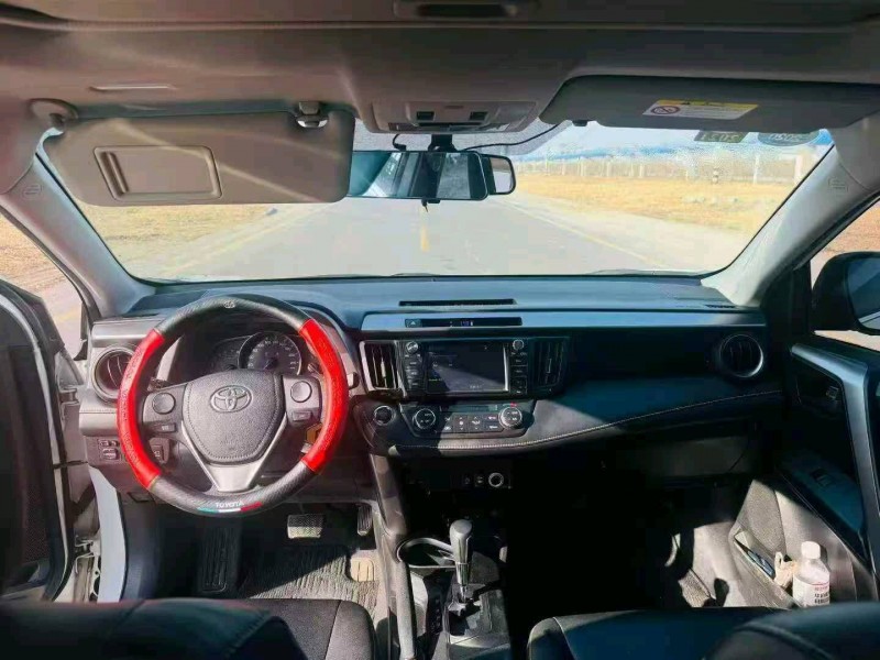 潍坊17年丰田RAV4荣放4