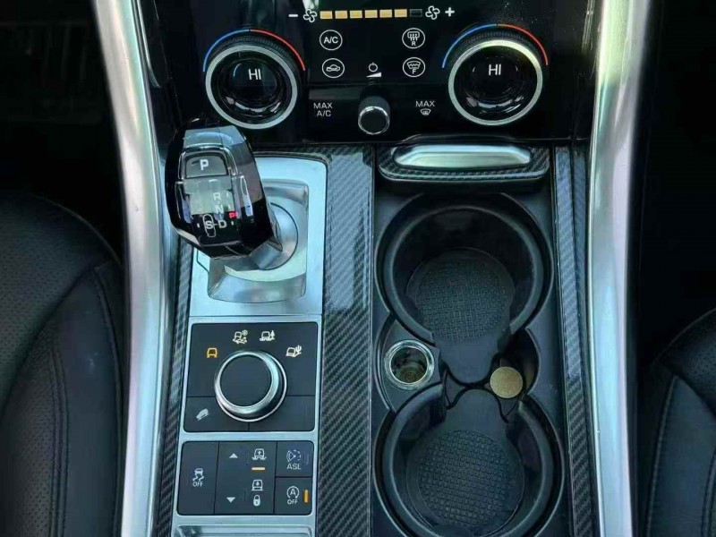 新乡17年路虎揽胜运动6