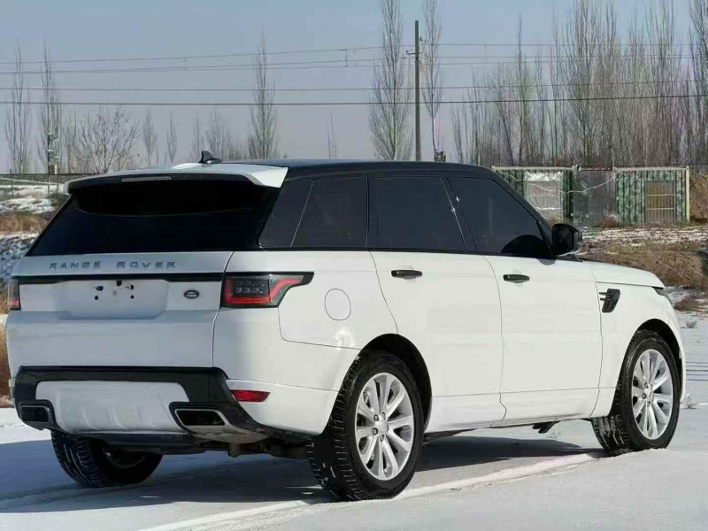 新乡17年路虎揽胜运动8