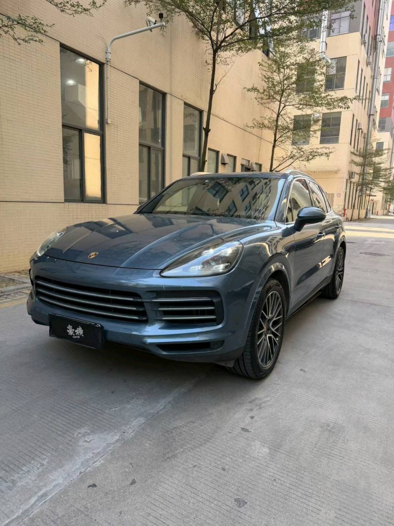 佛山19年保时捷卡宴3