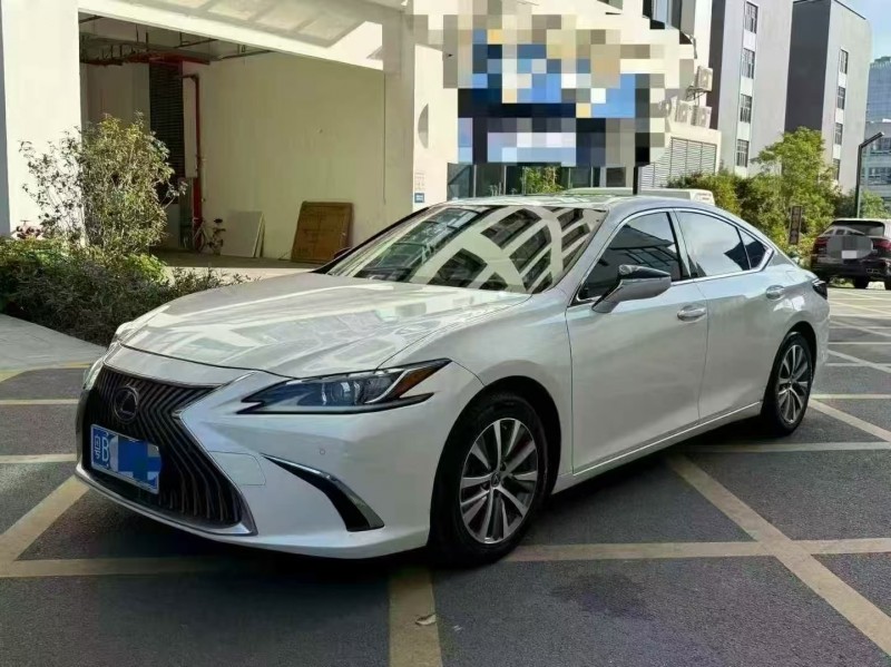 深圳21年雷克萨斯ES2