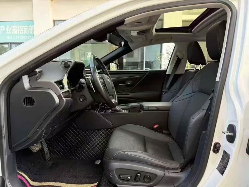 深圳21年雷克萨斯ES6