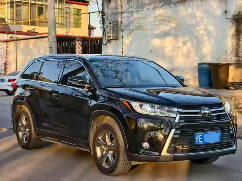 张家口19年丰田汉兰达3