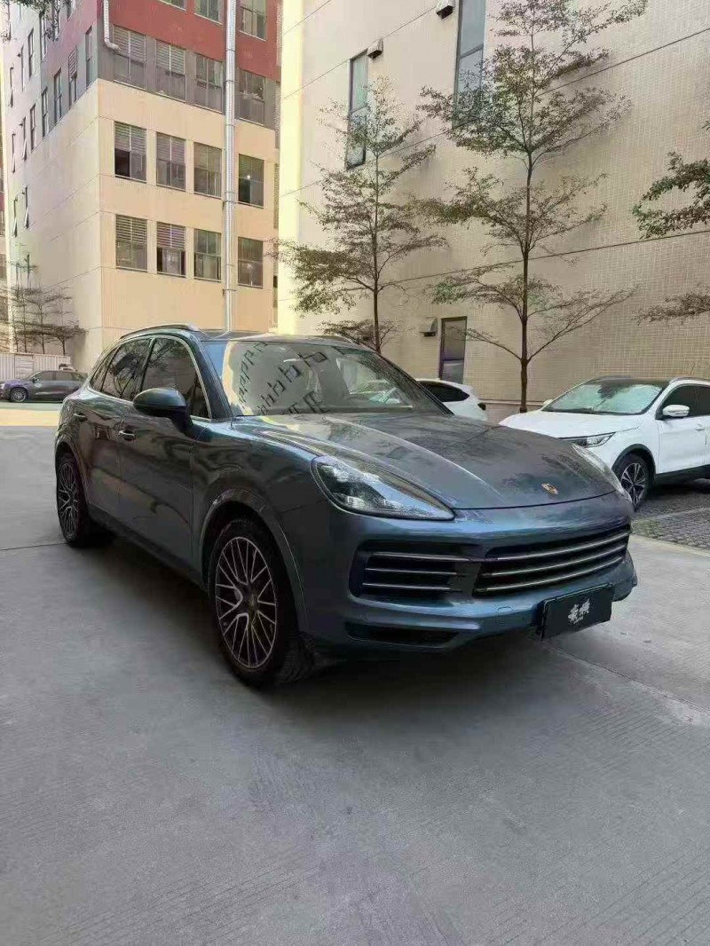 湛江19年保时捷卡宴3