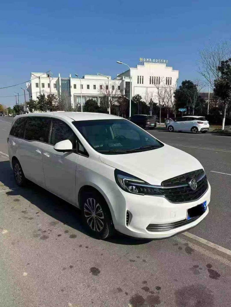 铜陵21年别克GL82