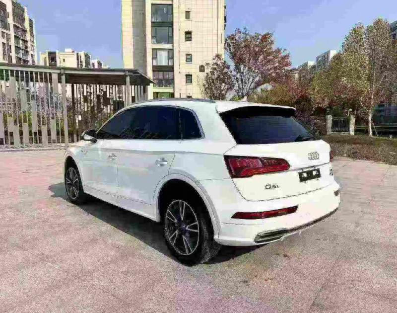 盐城21年奥迪Q58