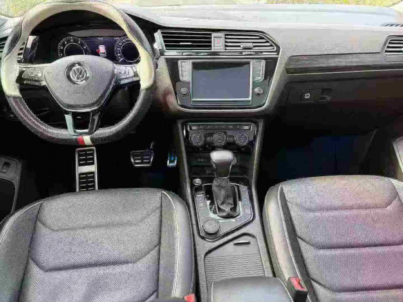 温州17年大众途观5