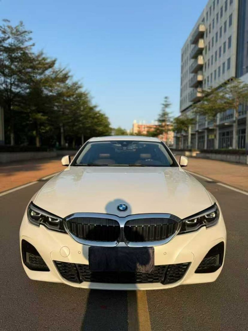 深圳22年宝马3系1