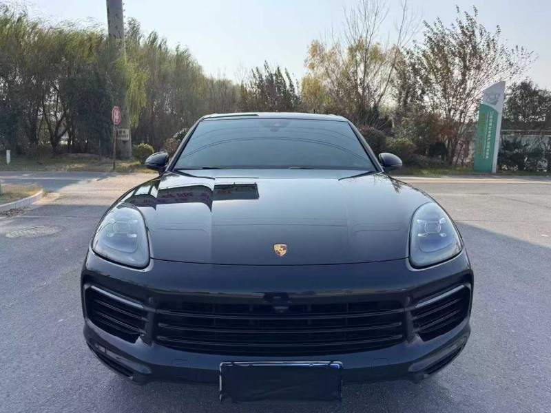 淮安19年保时捷卡宴1