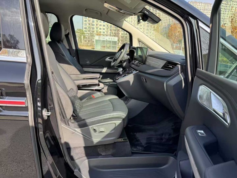 连云港25年红旗HQ96