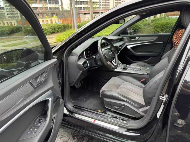 淮安21年奥迪A6L5