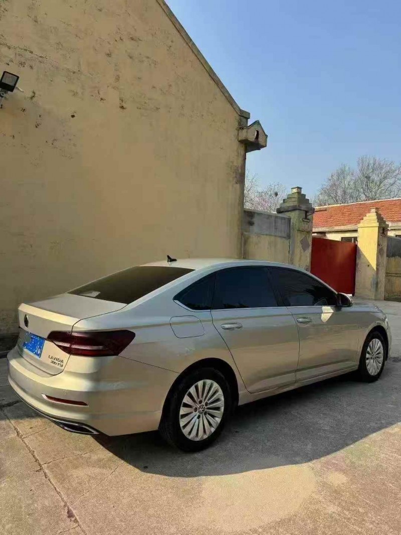 青岛21年大众朗逸7