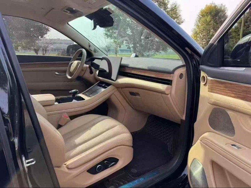 无锡22年华为智选问界8