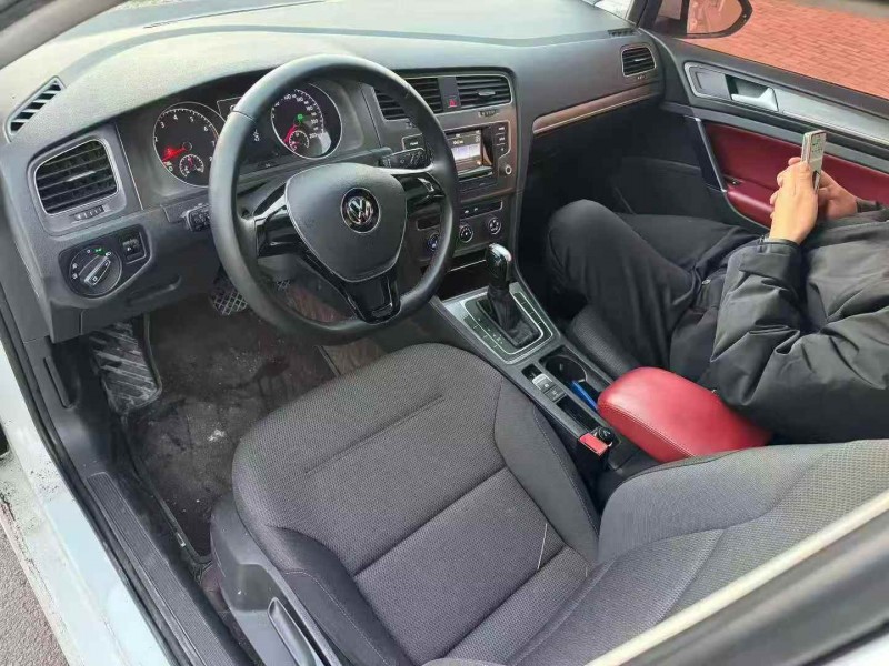 济宁15年大众高尔夫7