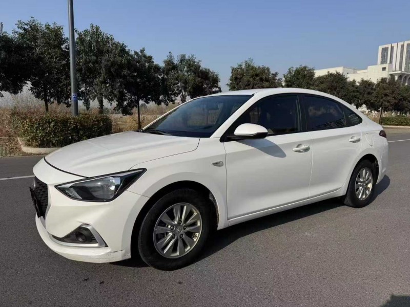 淮安19年现代悦动3