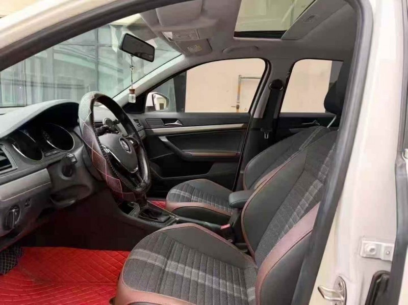 潍坊22年大众朗逸9