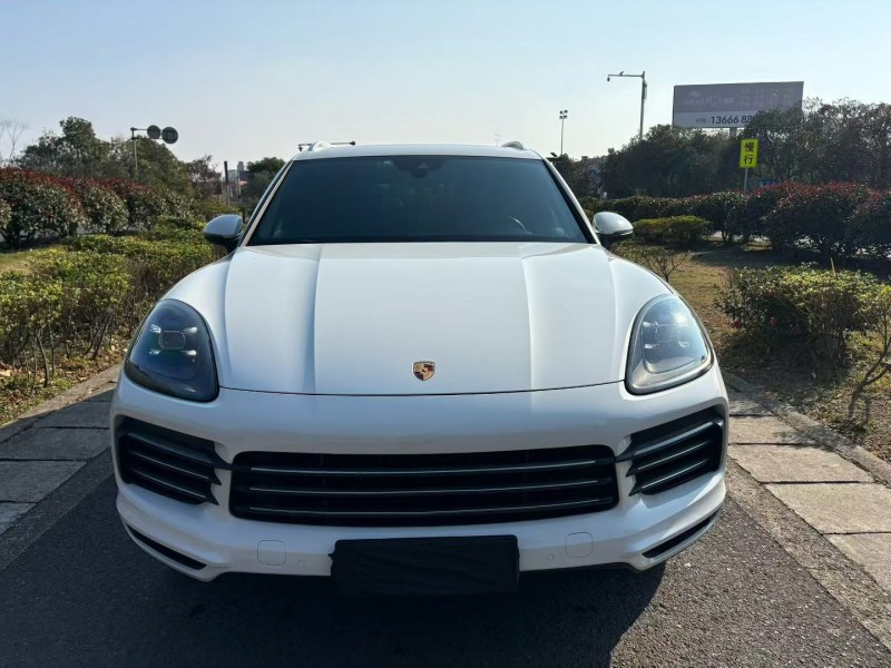 嘉兴18年保时捷卡宴1