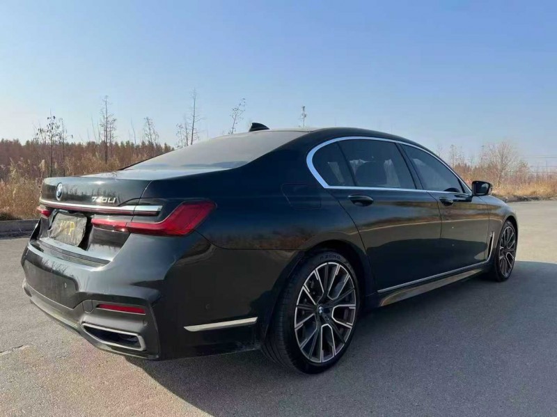 淮安23年宝马7系8