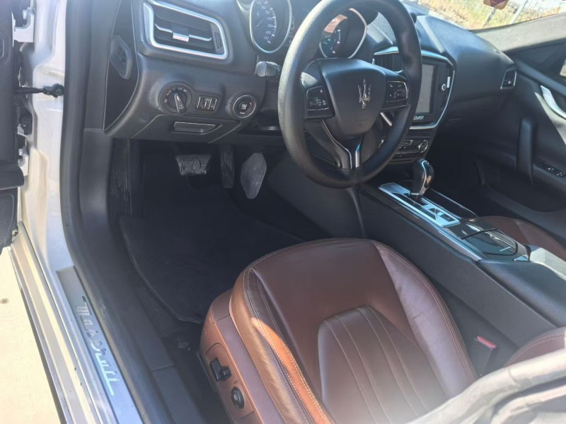 唐山15年玛莎拉蒂Ghibli7