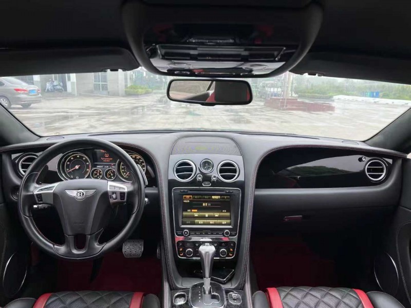 淮安18年宾利欧陆5