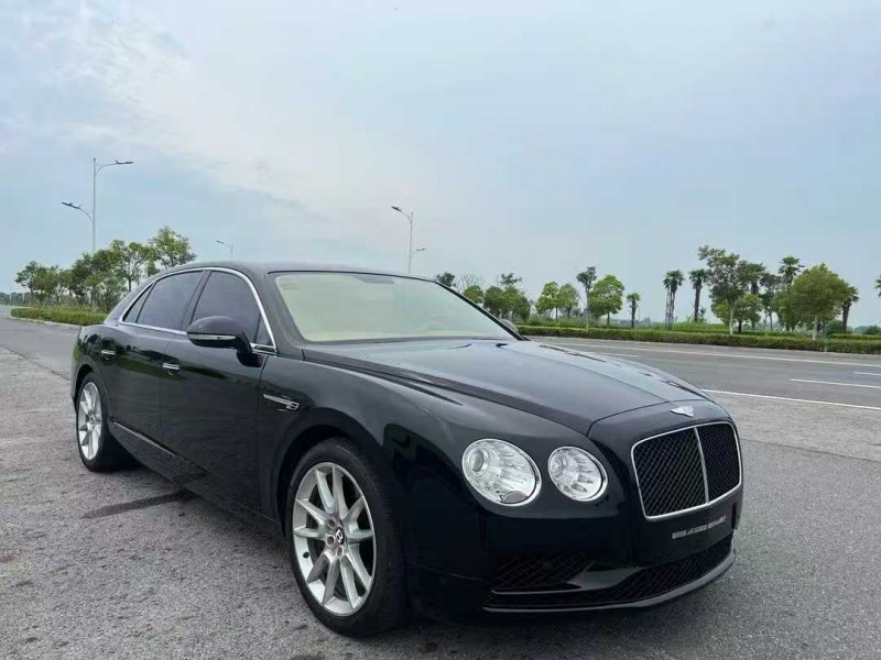 徐州17年宾利飞驰2