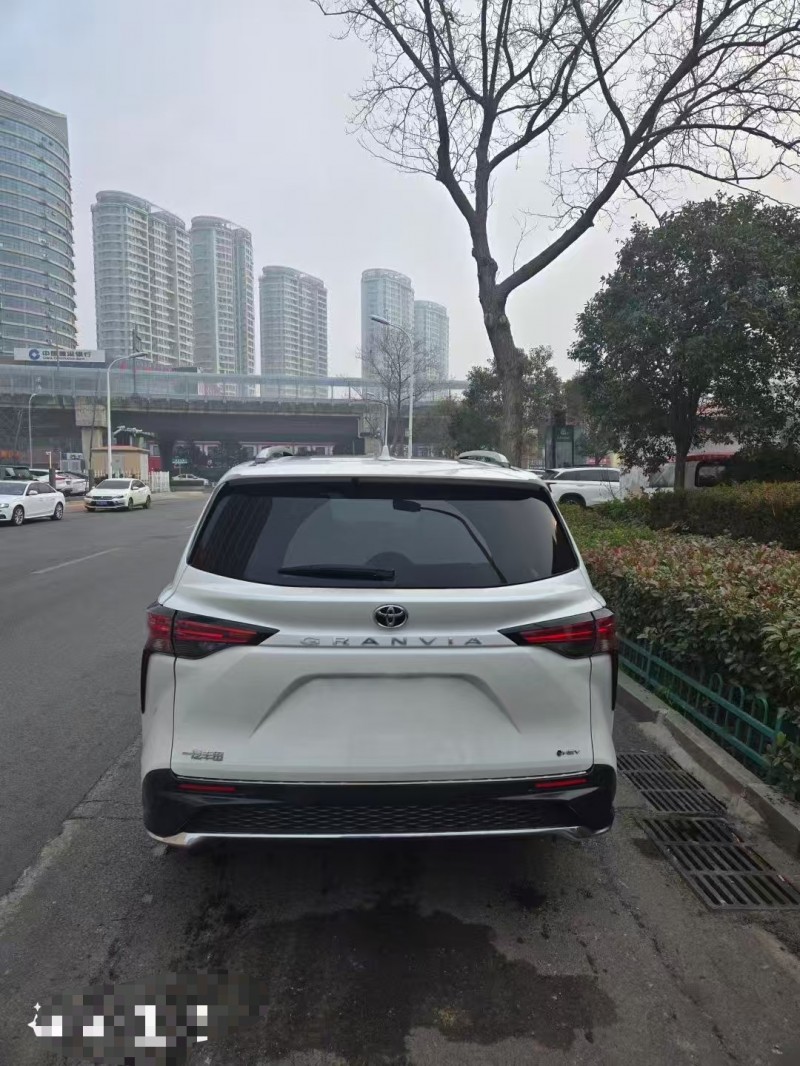 临沂24年丰田格瑞维亚7