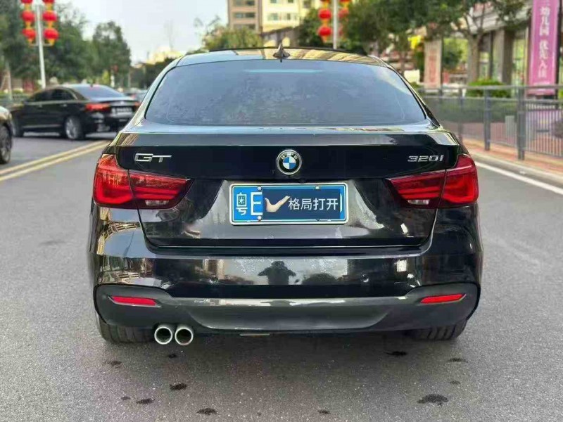 深圳21年宝马3系7