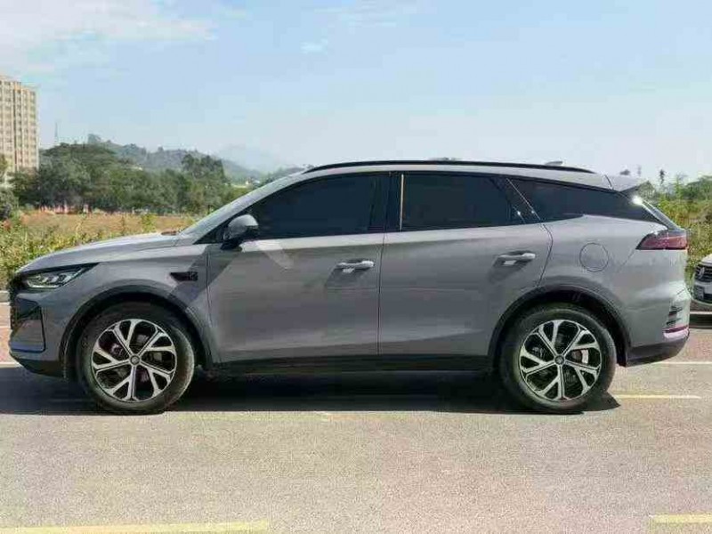 湛江25年比亚迪唐8