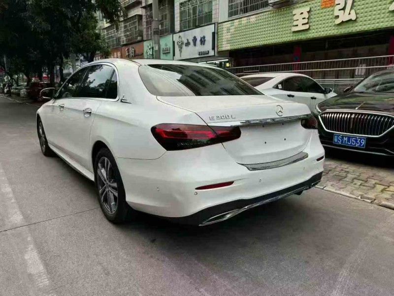 梧州21年奔驰E8