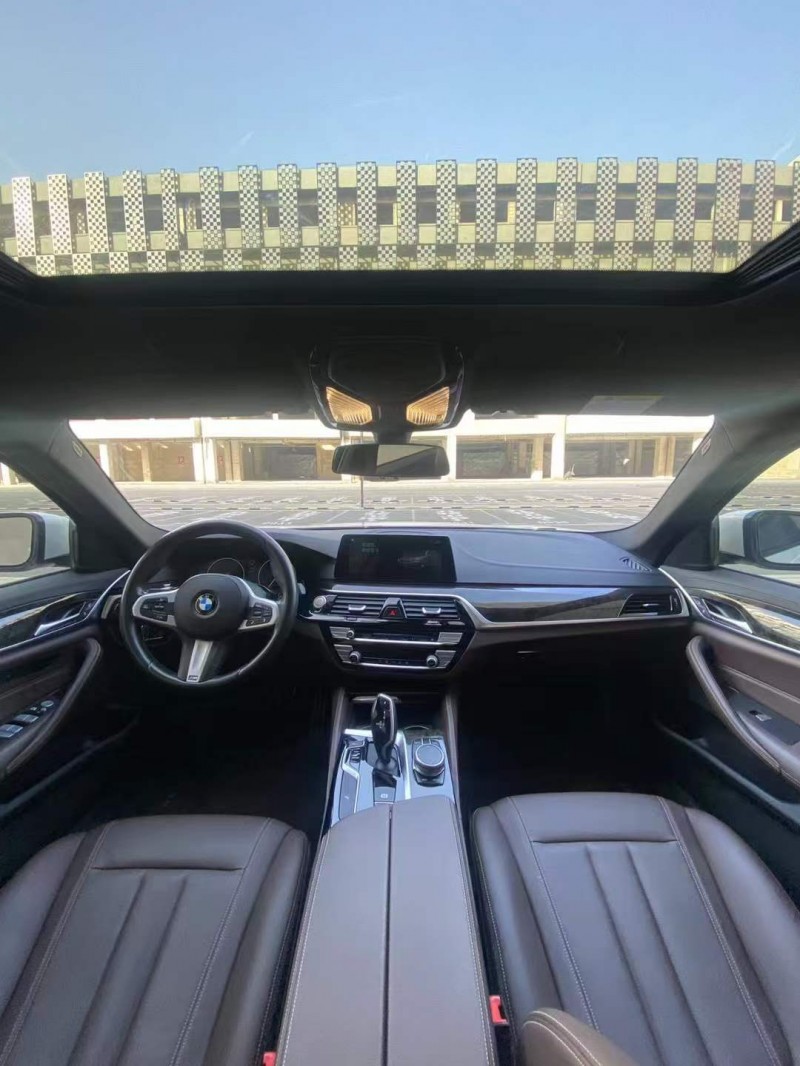 营口19年宝马5系9