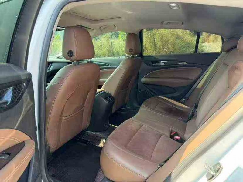 湛江19年别克君威5