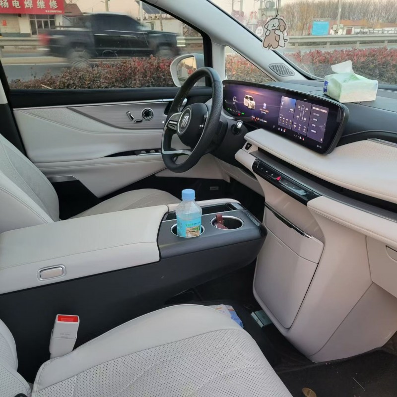 青岛25年别克GL83