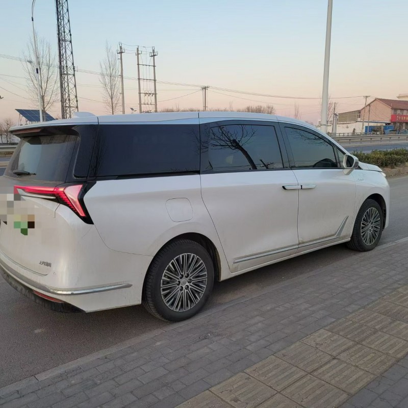 青岛25年别克GL85