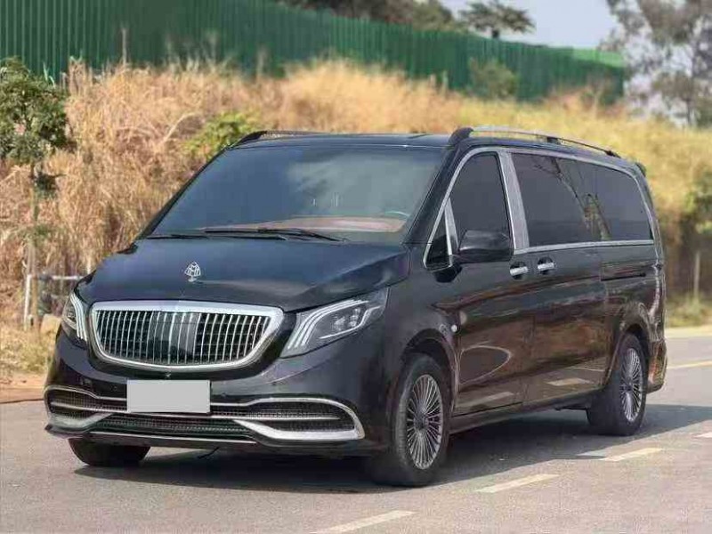 珠海22年奔驰威霆2