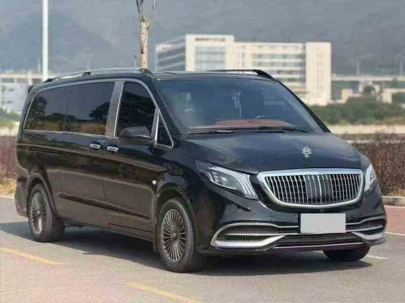 珠海22年奔驰威霆3