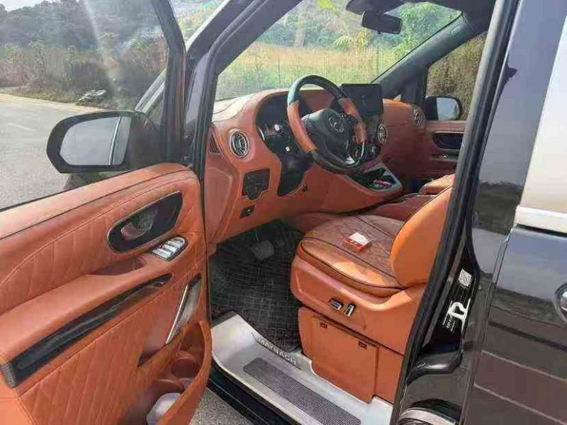 珠海22年奔驰威霆6