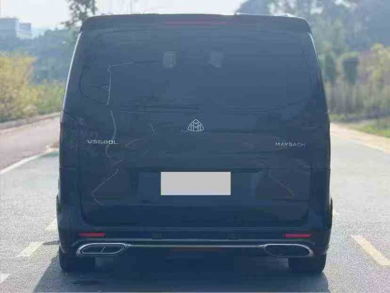 珠海22年奔驰威霆8