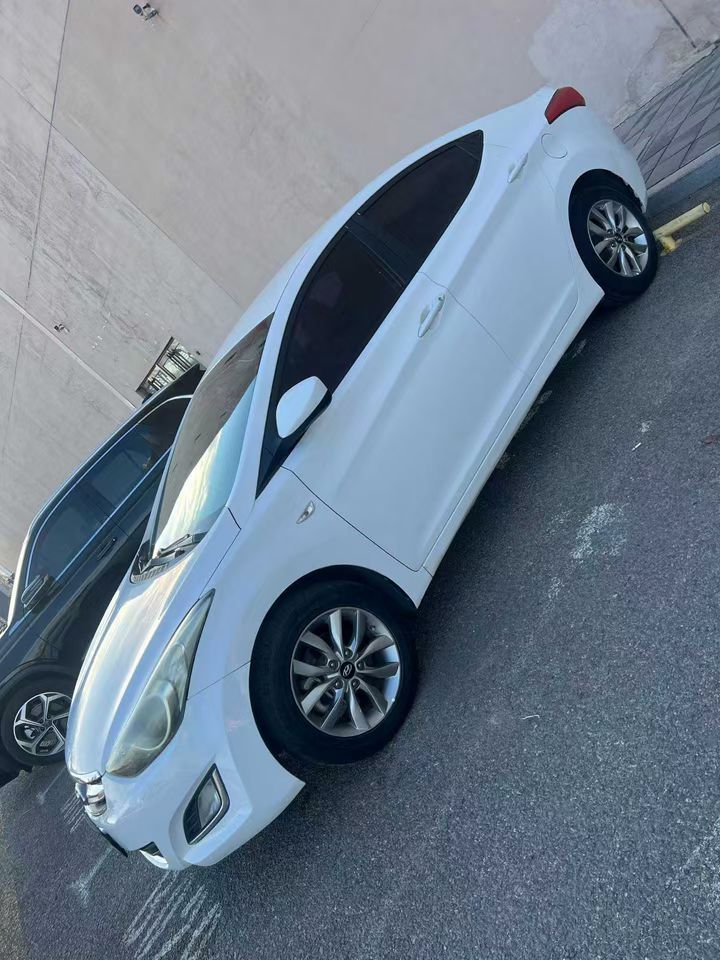 营口15年现代朗动5