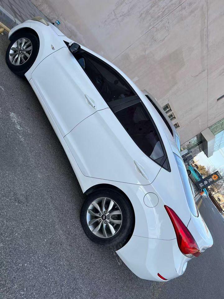 营口15年现代朗动6