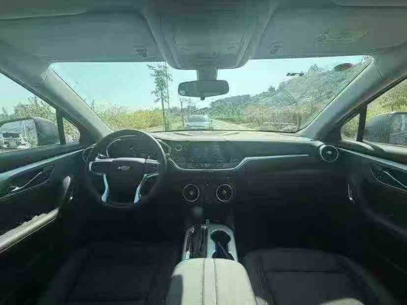 深圳21年雪佛兰开拓者4