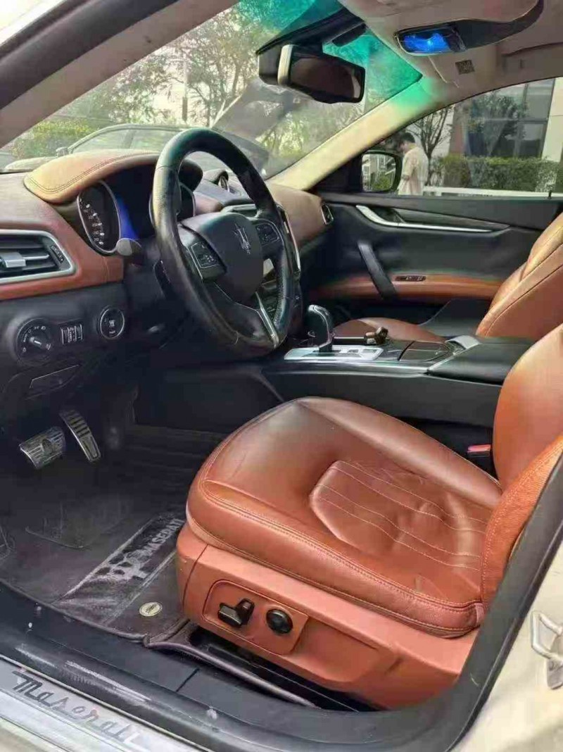 湛江16年玛莎拉蒂Ghibli4