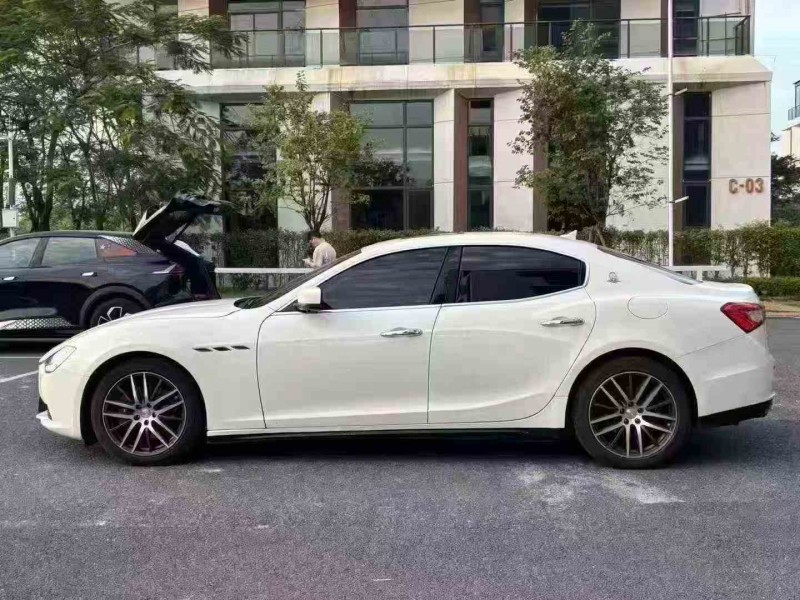 湛江16年玛莎拉蒂Ghibli8