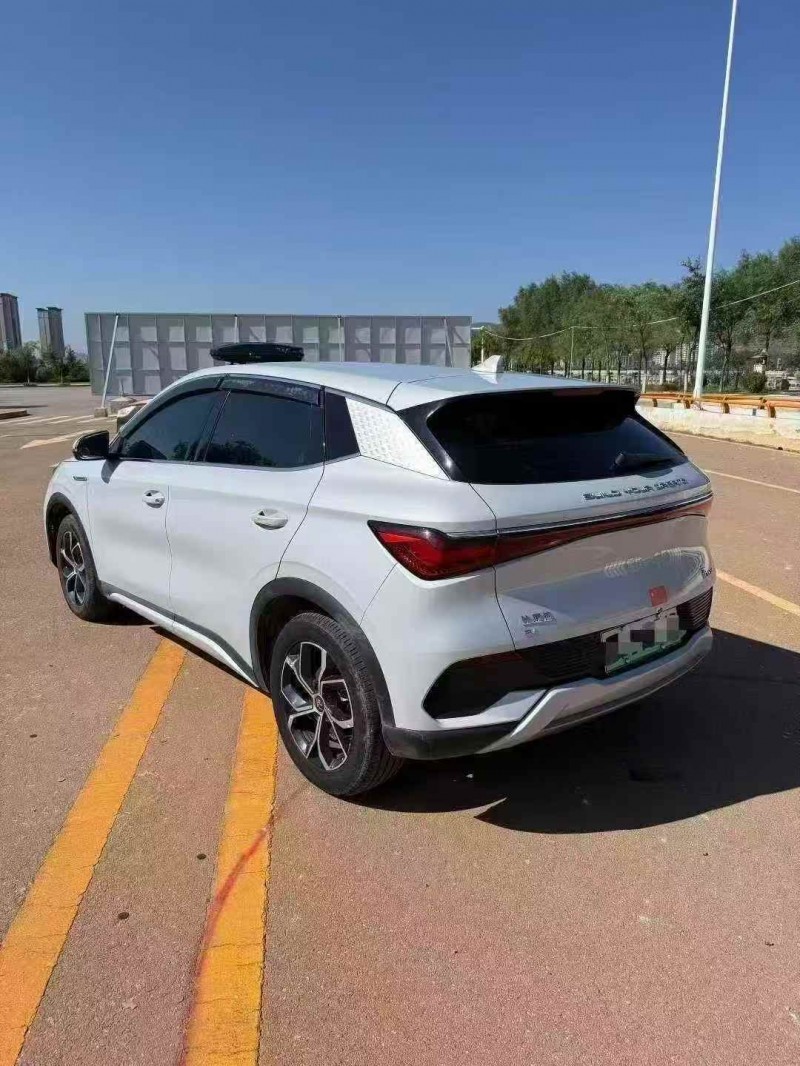 金昌22年比亚迪元8