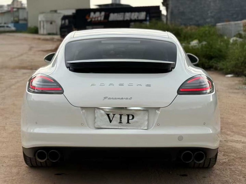 广州12年保时捷帕拉梅拉9