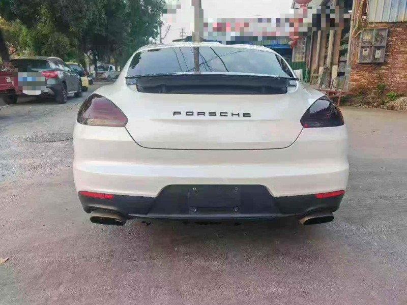 广州14年保时捷帕拉梅拉9