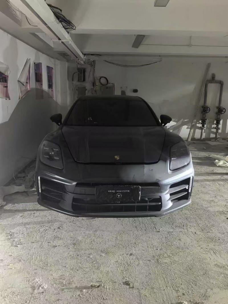 广州25年保时捷帕拉梅拉1