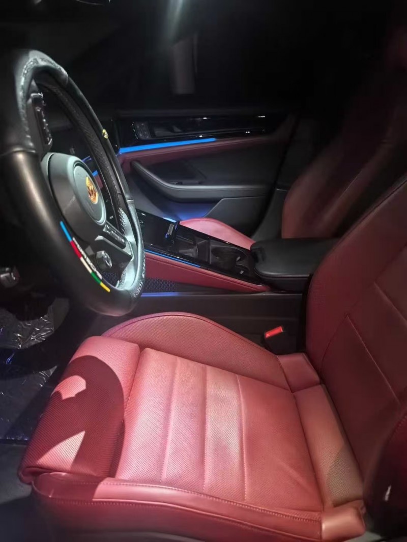 广州25年保时捷帕拉梅拉3