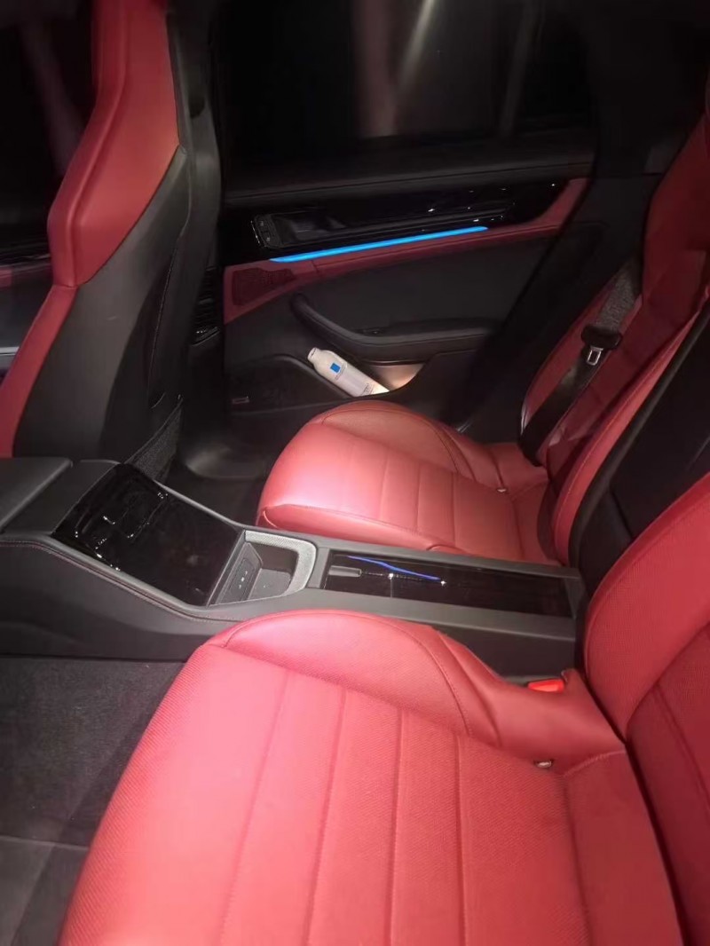 广州25年保时捷帕拉梅拉5